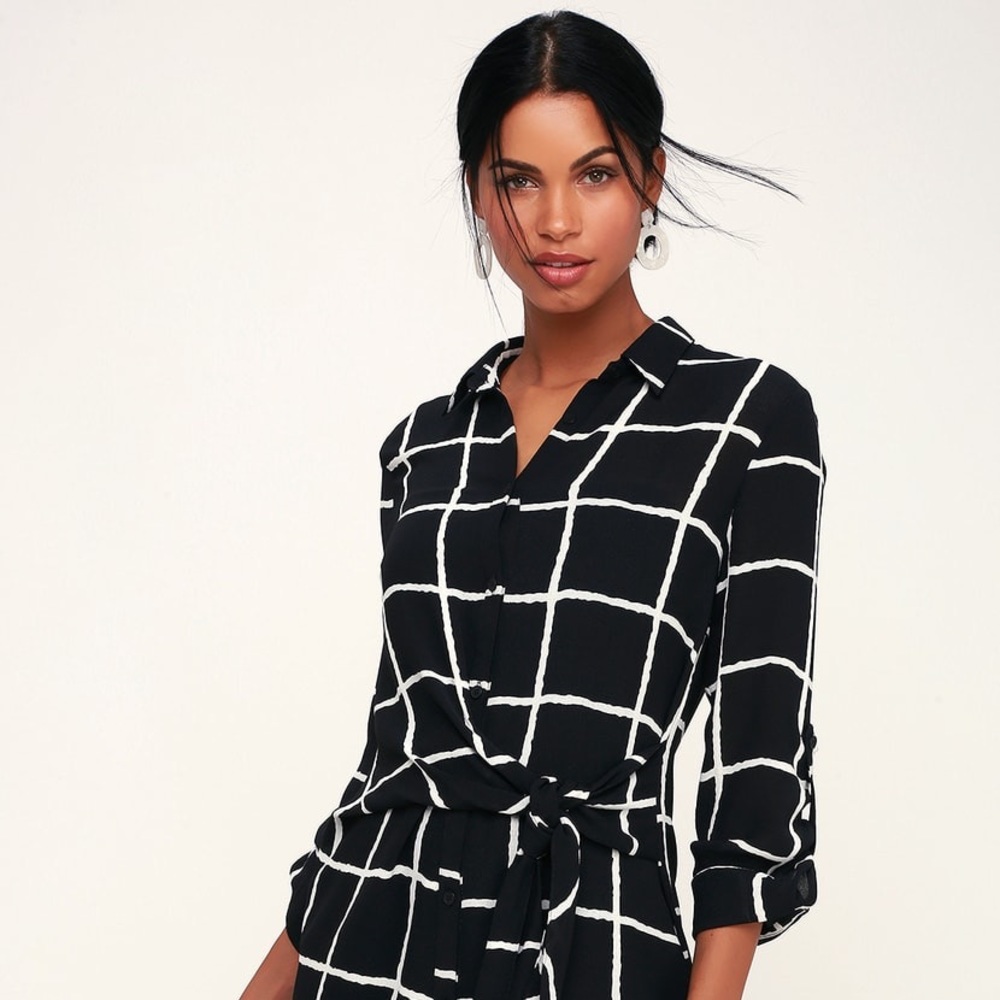 Lulu’s Black and White Grid Tie-Front Midi Dress